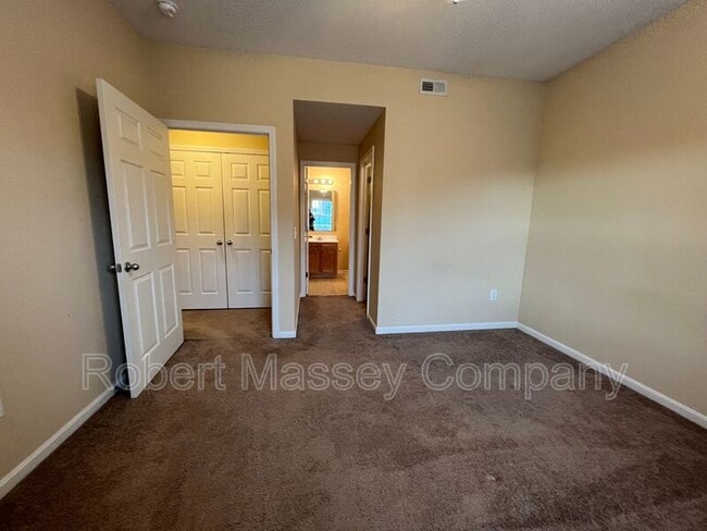Building Photo - 12500 Townepark Way