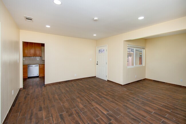 Building Photo - 10402 O'Melveny Ave