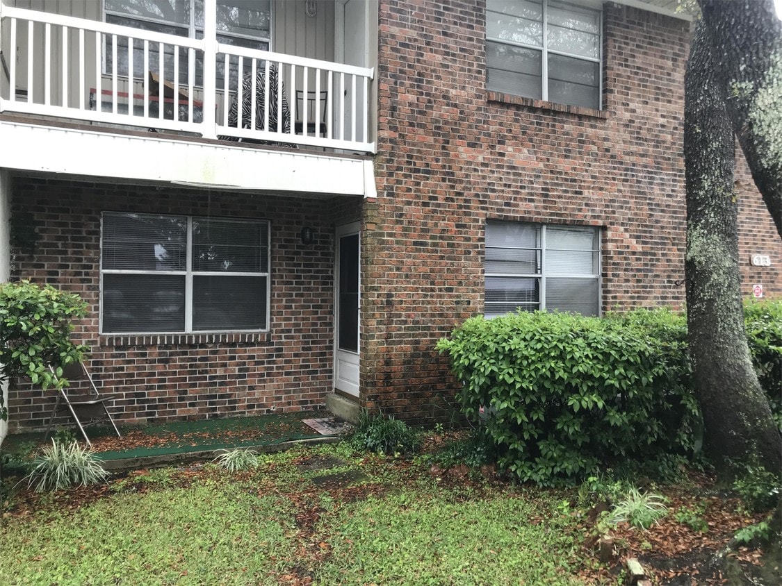 613 Colonial Dr, Fort Walton Beach, FL 32547 Townhome Rentals in Fort