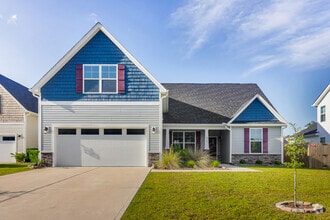 Building Photo - 916 Terraces Ln