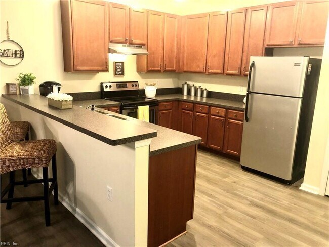 Foto del edificio - 920 Southmoor Dr
