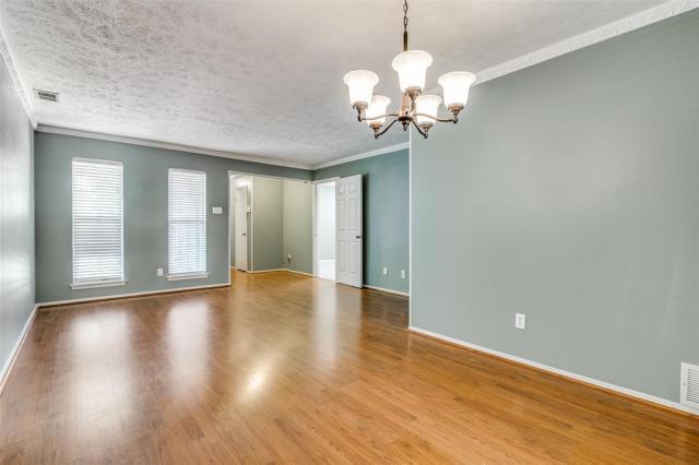 Foto del edificio - 3 bedroom in Dallas TX 75218