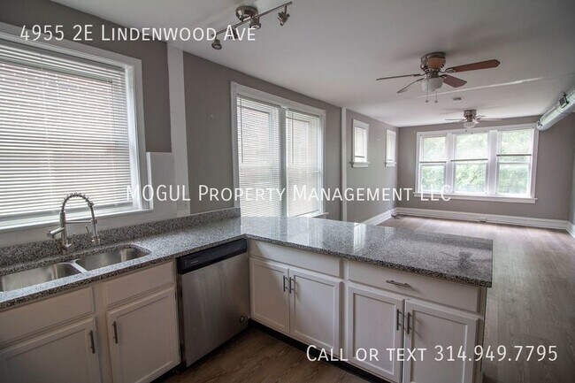 Building Photo - Modern, spacious, and all-electric!  ***Au...