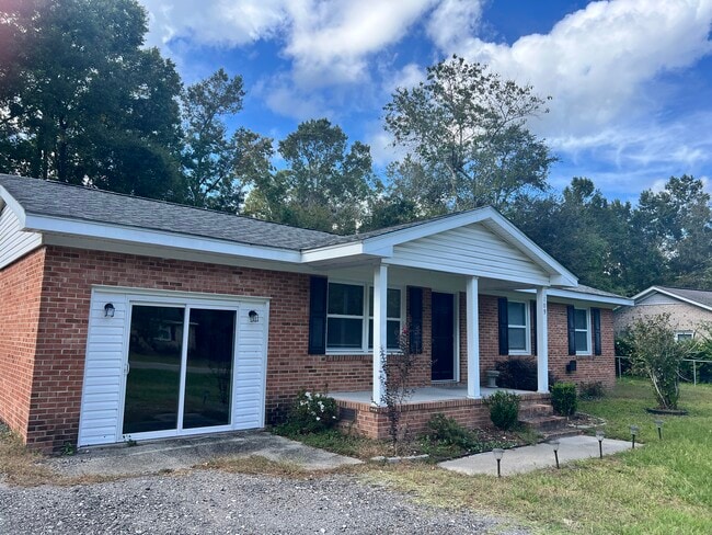 Building Photo - 109 Shearin Hills Dr