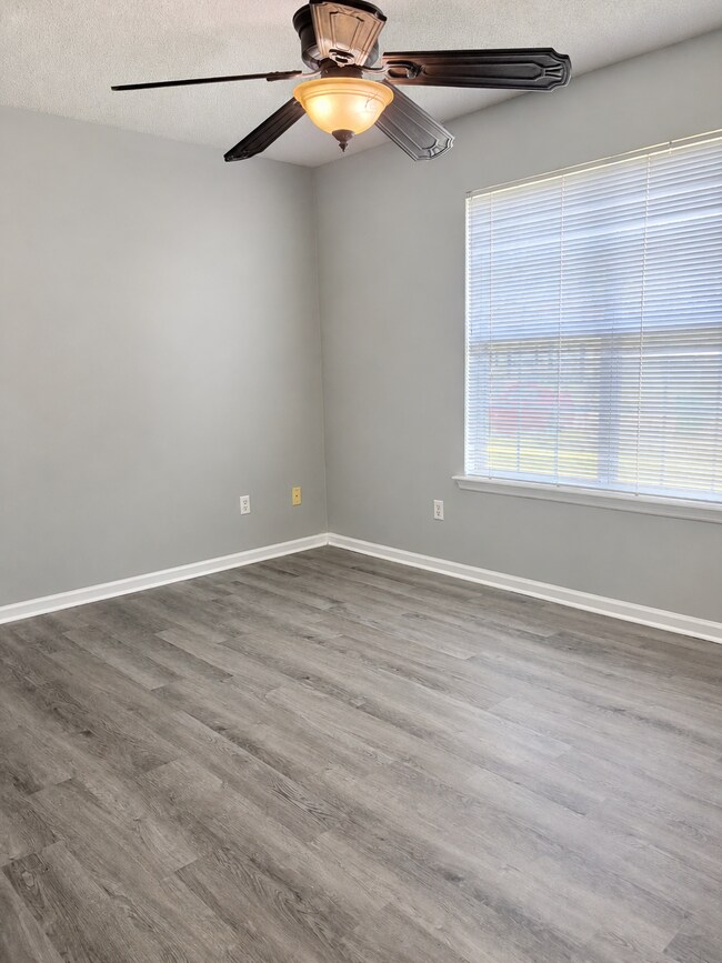 Foto del edificio - 3107 Wingfield Way