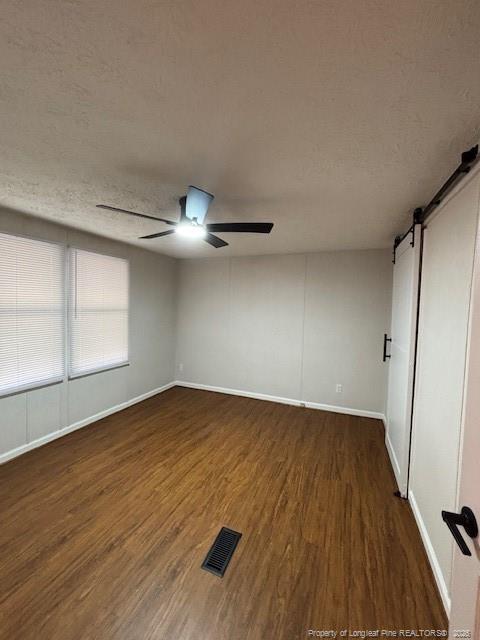 Foto del edificio - 3048 Cedar Creek Rd