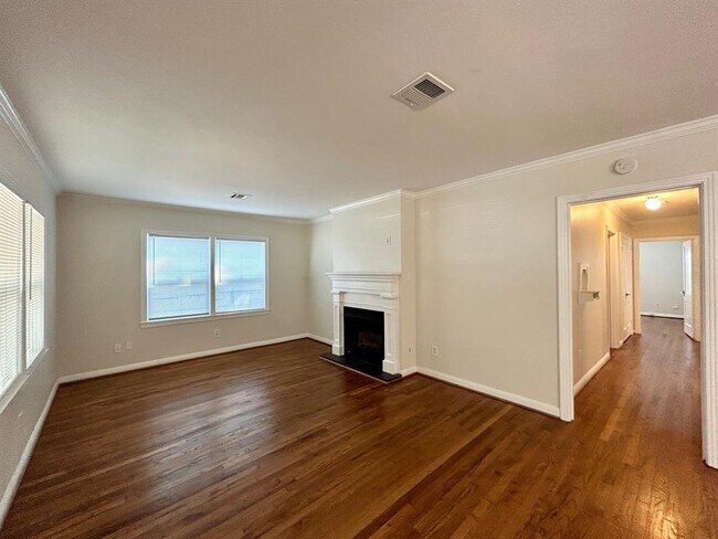 Foto del edificio - 4102 Yupon St