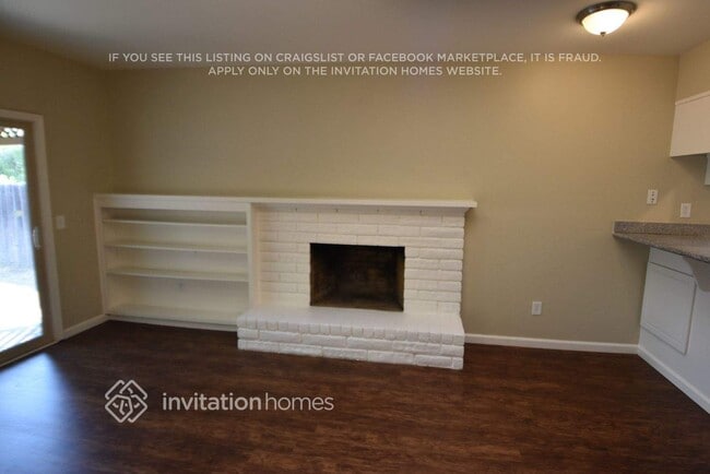 Building Photo - 1036 Breton Dr