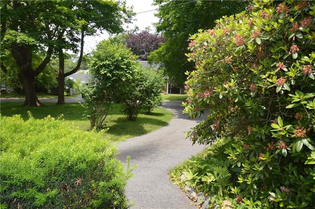 4 Harrison Ln, Newport, RI 02840 Apartment for Rent in Newport, RI