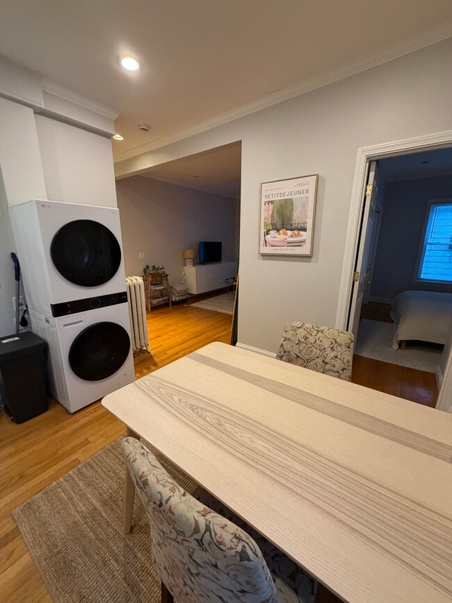 Foto del edificio - 1552 Cambridge St