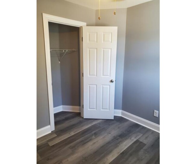 Foto del edificio - 1607 Division St