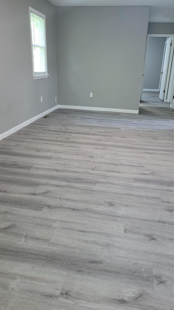 Foto del edificio - Completely Remodeled!!