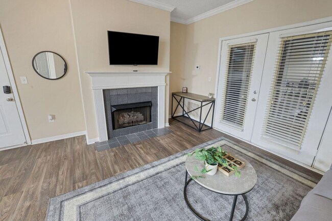 Building Photo - 1701 Wildwood Crossings Dr