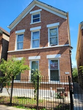 Building Photo - 2741 S Trumbull Ave