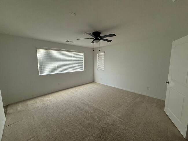 Foto del edificio - Beautiful Three Bedroom Two and a Half Bathroom Home in Murrieta!