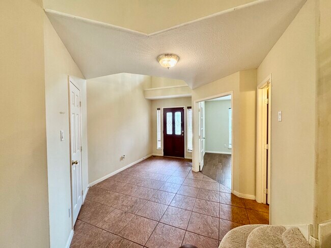 Foto del edificio - 2601 Easton Springs Ct