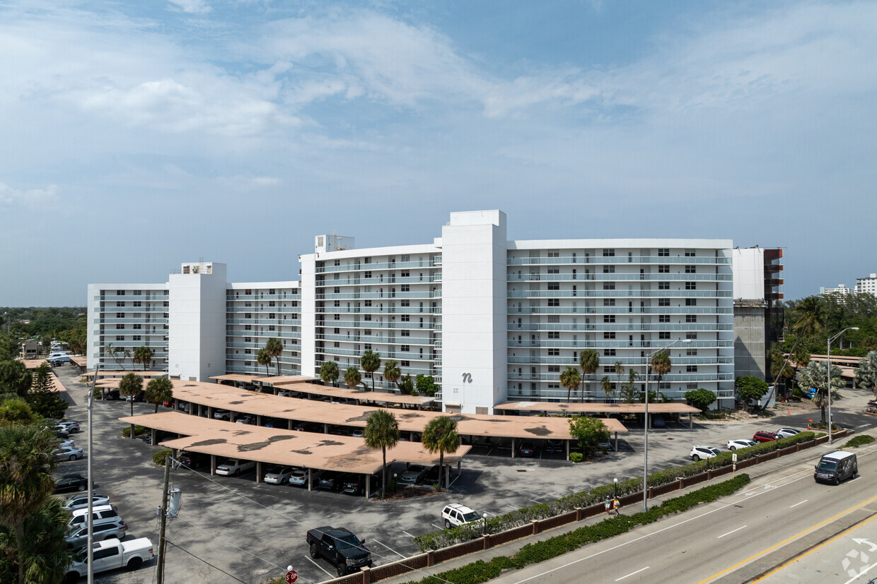2731 NE 14th Street Cswy - Sea Haven Condominiums