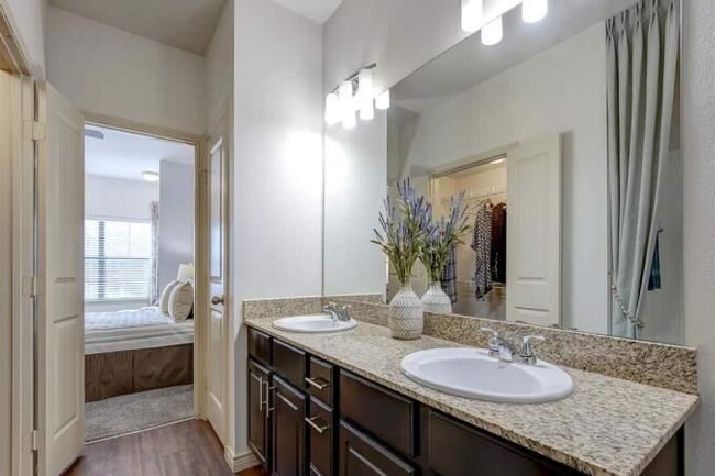 Foto del edificio - 2 bedroom in Austin TX 78744