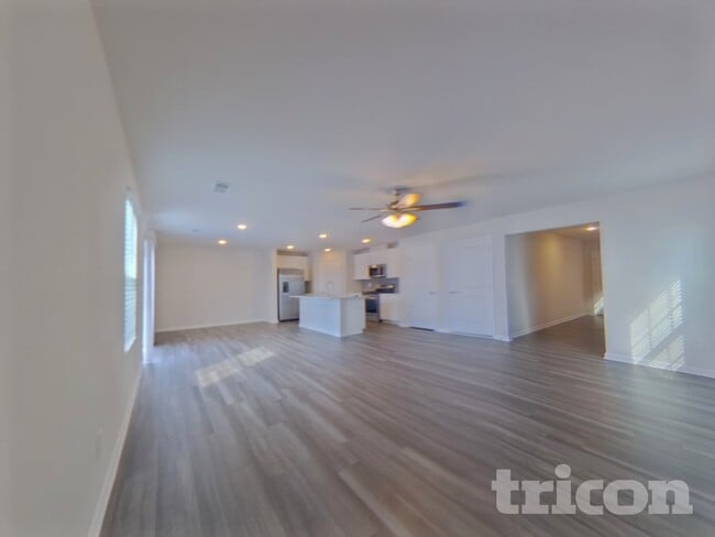 Building Photo - 3093 Whispering Willows Ct