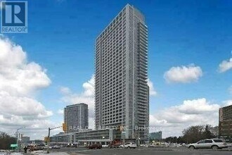 Building Photo - 2015 Sheppard Ave E