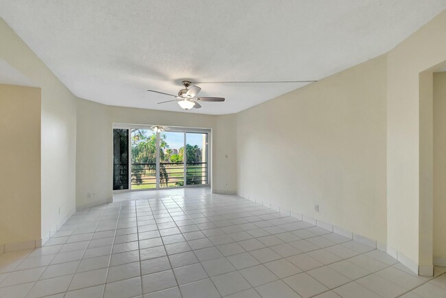 Building Photo - 3810 Via Poinciana