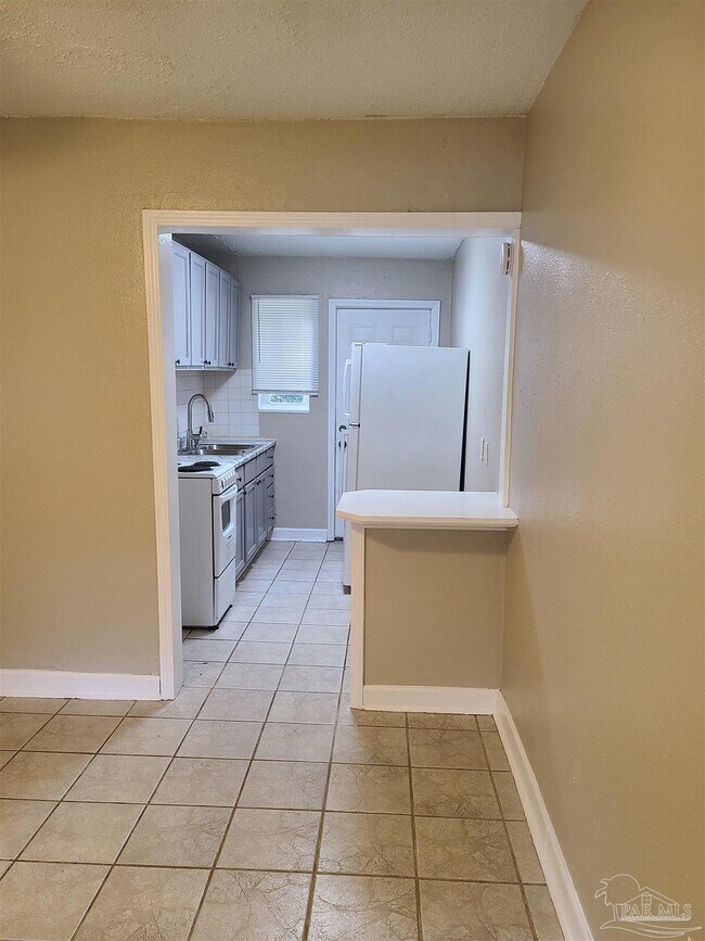 Foto del edificio - 612 McCarroll Rd