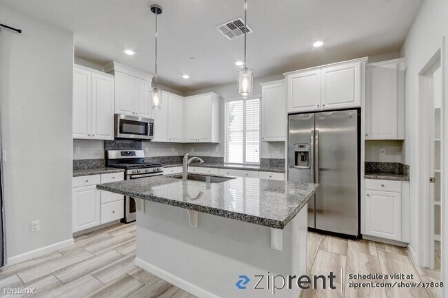 Building Photo - 4 br, 3 bath House - 500 Fluery Place, Ros...