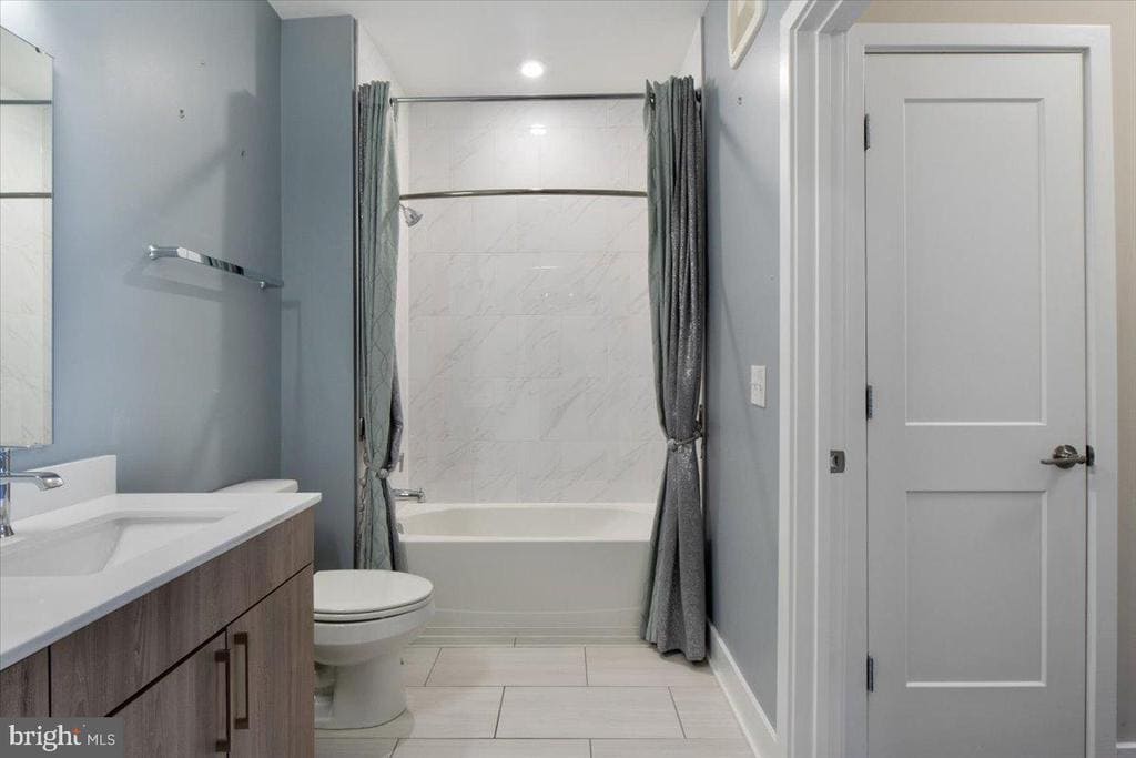 Primary Photo - 145 Riverhaven Dr