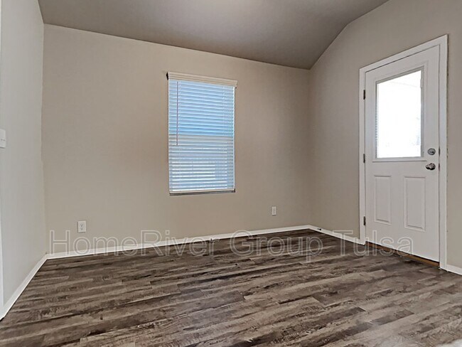 Foto del edificio - 2821 E Quincy St