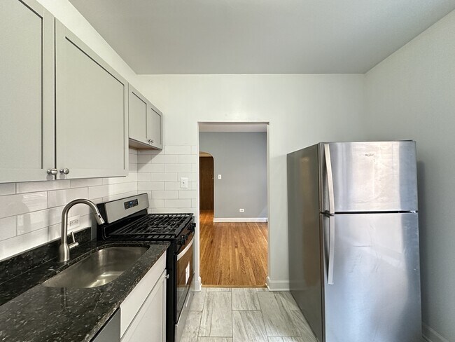 Foto del edificio - 6347 N Magnolia Ave