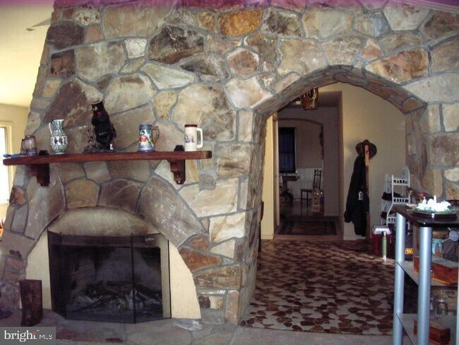 Foto del edificio - 21806 Watson Rd