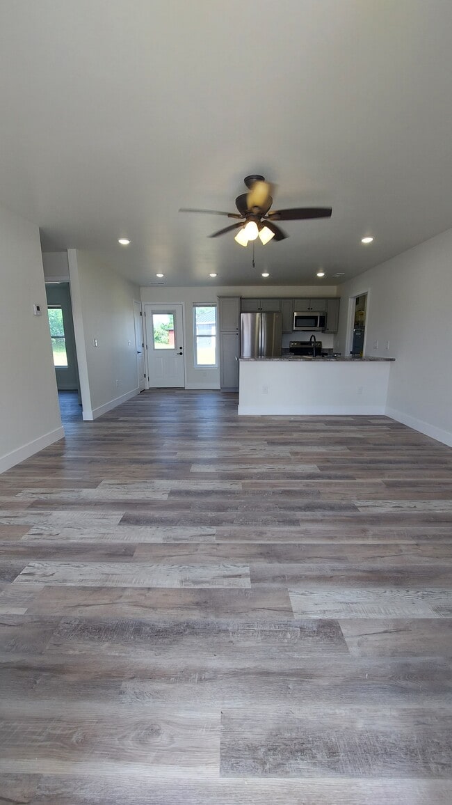 Building Photo - 1709 Soaring Ct