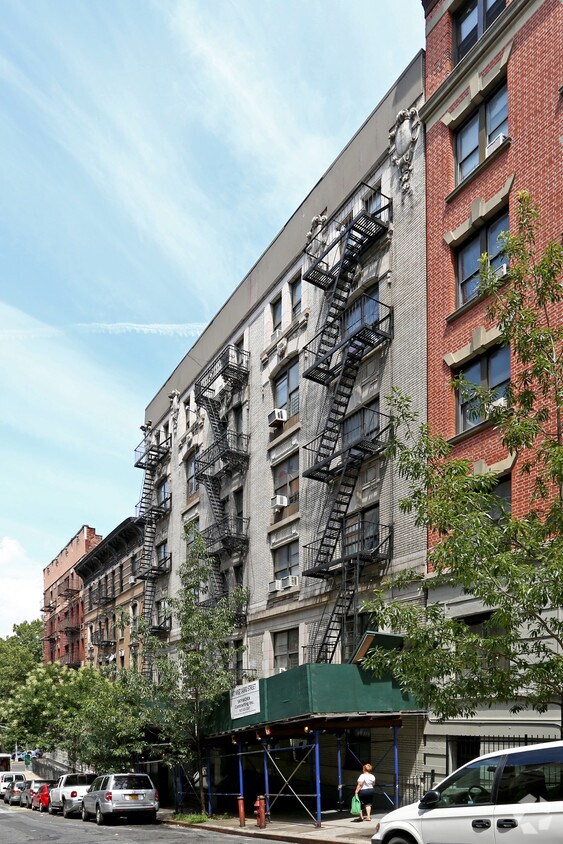 Foto principal - 617 W 143rd St