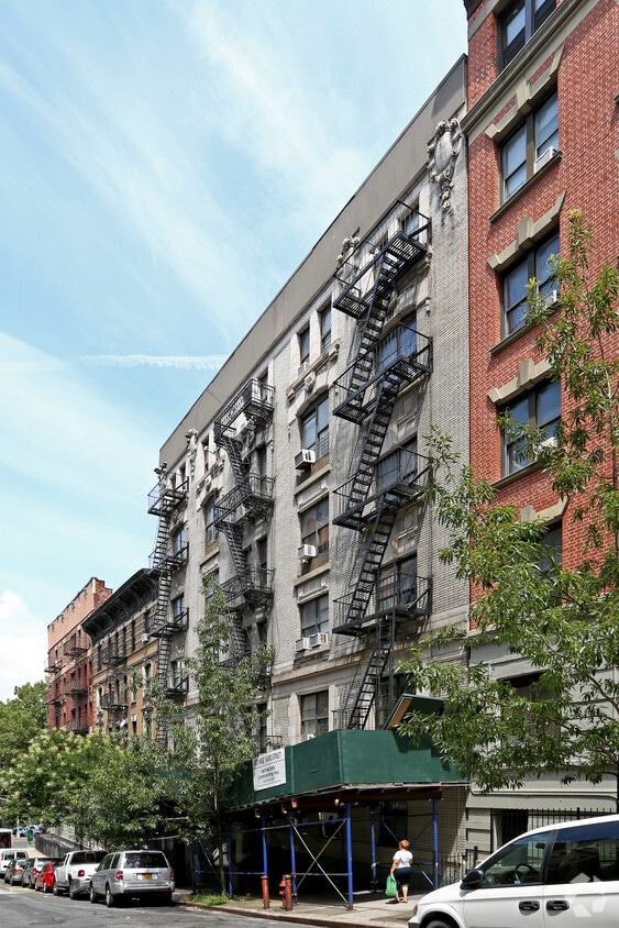 Primary Photo - 617 W 143rd St