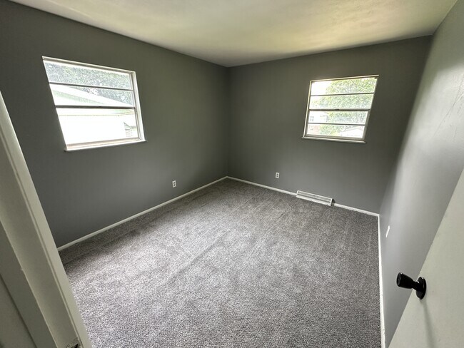 Foto del edificio - 2318 W Butler St