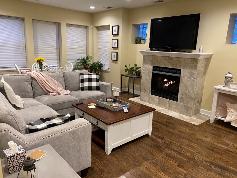Foto principal - 3501 W WRIGHTWOOD Ave