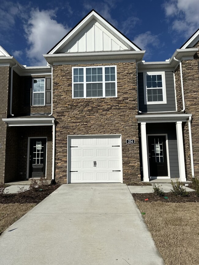 Building Photo - 254 Hazel Ln
