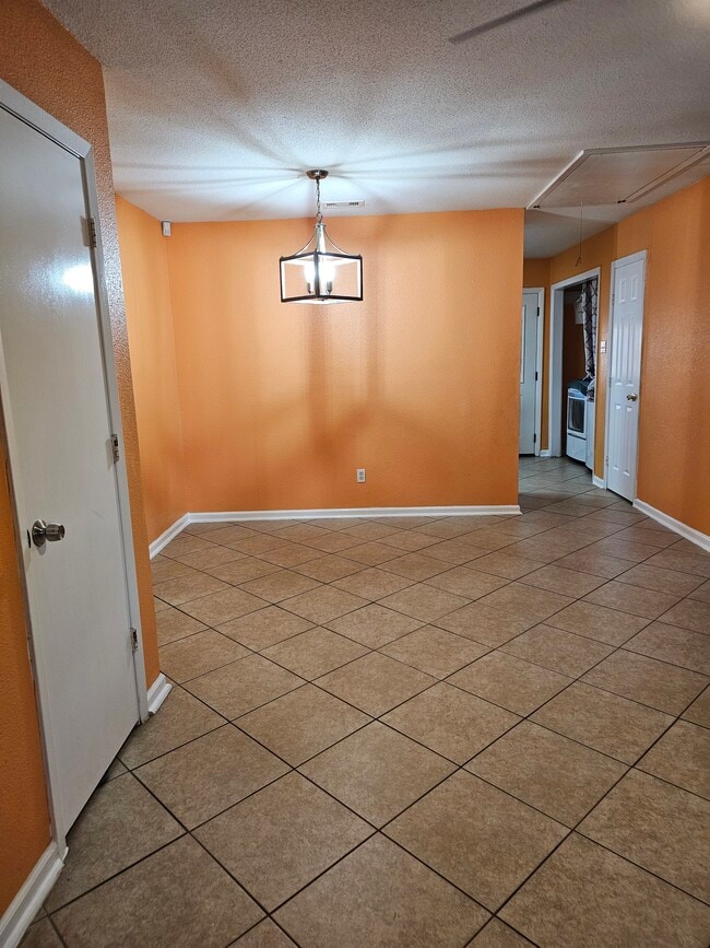 Foto del edificio - 9810 Thorn St