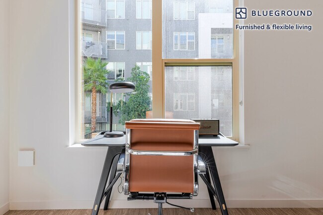 Foto del edificio - 650 E Capitol Ave