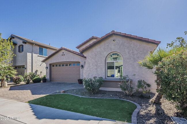 Building Photo - 233 E Glacier Dr