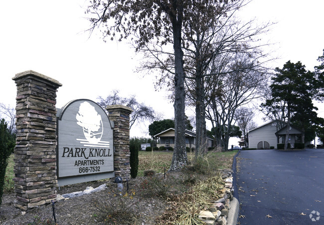 Building Photo - Park Knoll Apartments