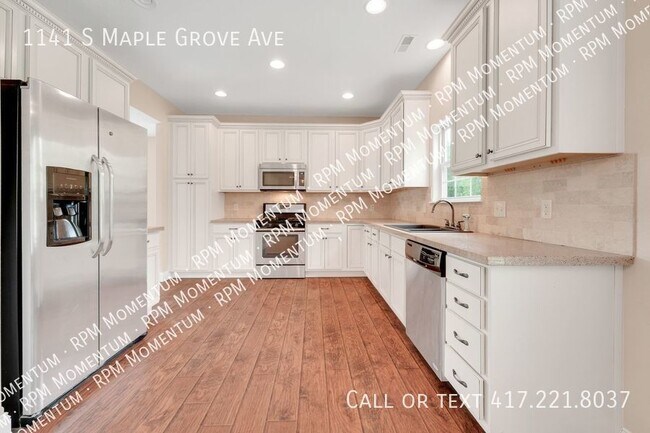 Building Photo - Gorgeous Home in Enchanted Woodlands Subdi...