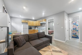 Building Photo - 438 N Park Ave