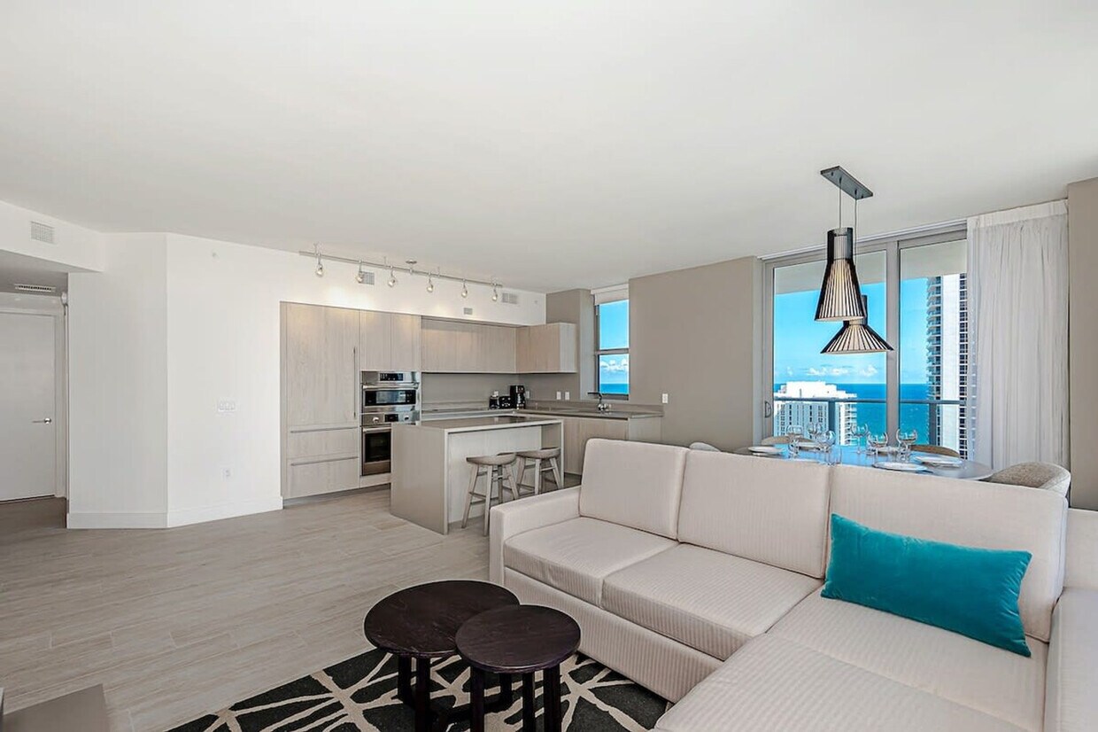 Foto principal - 4010 S Ocean Dr