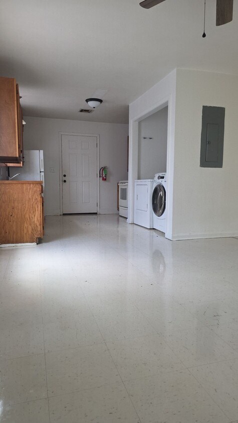 Foto del edificio - 114 Greene Ln