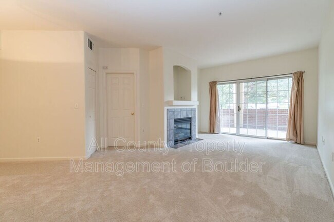 Building Photo - 530 Mohawk Dr