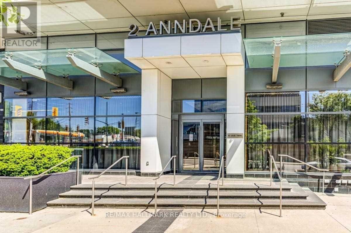 Photo principale - 2-1802 Anndale Dr
