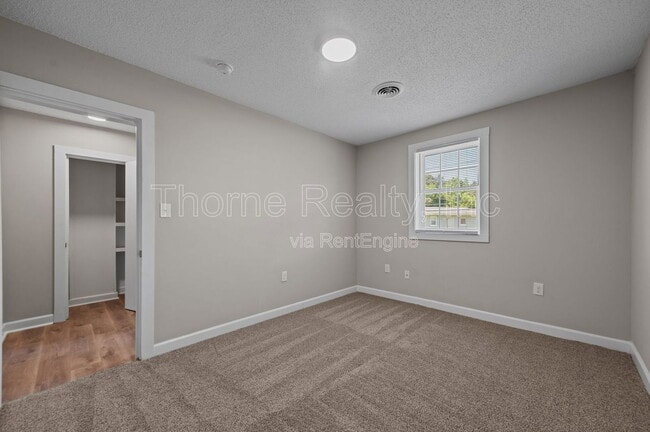 Building Photo - 2501 St Andrew St