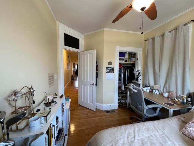 Foto del edificio - 176 Elm St