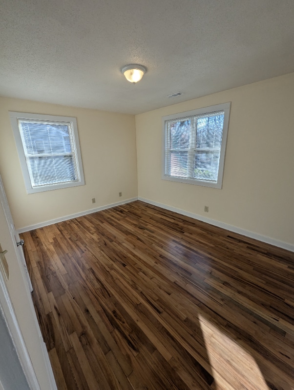 Foto del edificio - 4 Maple Leaf Ct